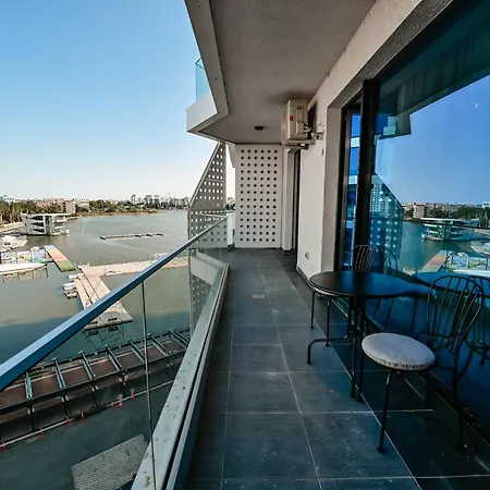 아파트 Aquarella Premium 마마이아