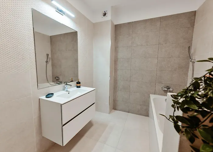 아파트 Aquarella Premium